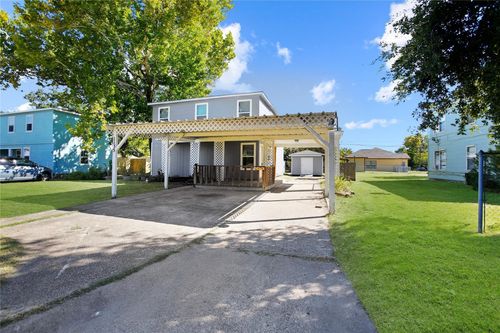 1135 3rd Ave N, Texas City, TX, 77590-7520 | Card Image