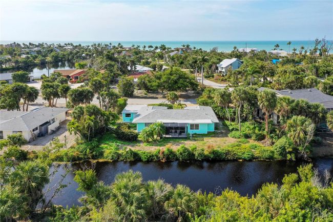 1057 Blue Heron Dr, House other with 2 bedrooms, 3 bathrooms and null parking in Sanibel FL | Image 10