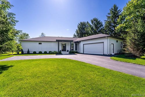 5085 Willowbrook W Drive, Clarence, NY, 14031 | Card Image