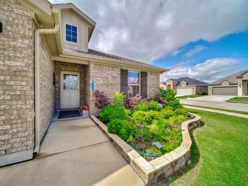 2400 Briarhurst Ct, Denton, TX, 76207-4731 | Card Image