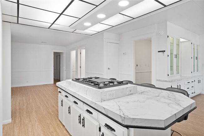 Kitchen | Image 23