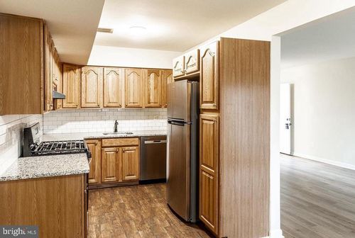 apt-b11-411 Stiles Ave, MAPLE SHADE, NJ, 08052-1184 | Card Image