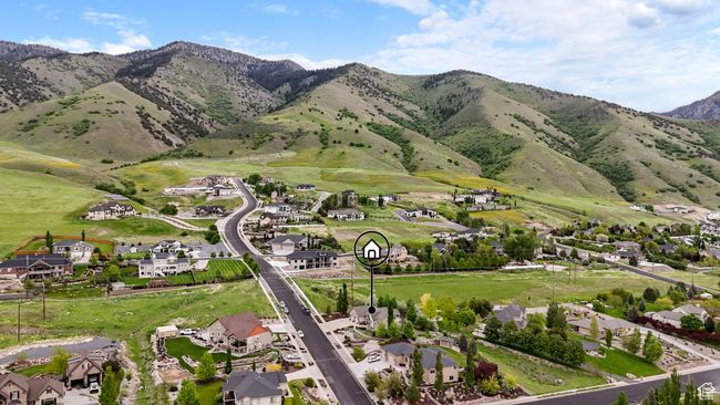View of mountain background with nearby suburban area | Image 5