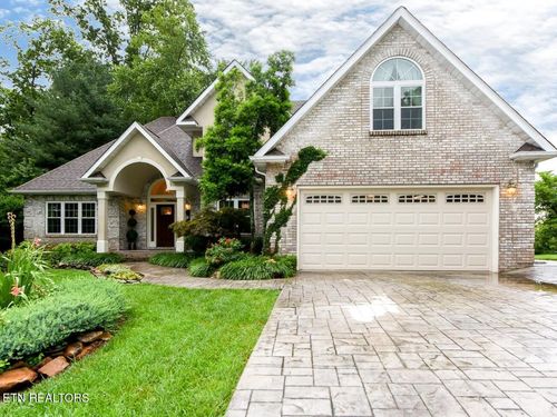 716 Devictor Dr, Maryville, TN, 37801-8666 | Card Image