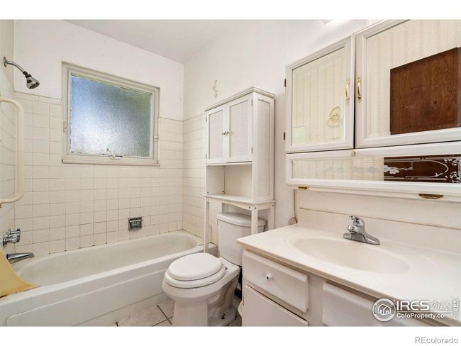 Shared Full Bath | Image 11