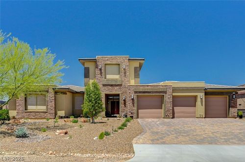 7998 W Ford Ave, Las Vegas, NV, 89113-5511 | Card Image