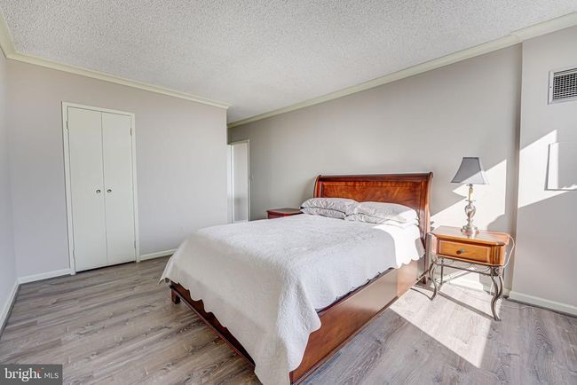 APT-1514 - 5500 Holmes Run Pkwy, Condo with 1 bedrooms, 2 bathrooms and null parking in ALEXANDRIA VA | Image 9