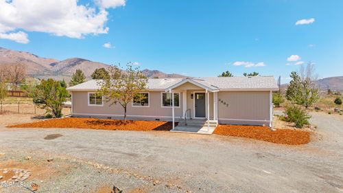 3867 Sapphire Rd, Wellington, NV, 89444-9329 | Card Image