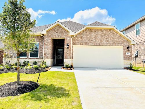 2164 Woodland Pine Dr, Conroe, TX, 77384-2038 | Card Image
