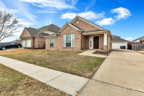 10209 Fossil Valley Dr, Fort Worth, TX, 76131-4286 | Card Image