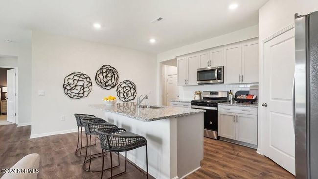 208 Lake Tyler Dr, House other with 4 bedrooms, 2 bathrooms and 2 parking in New Bern NC | Image 10