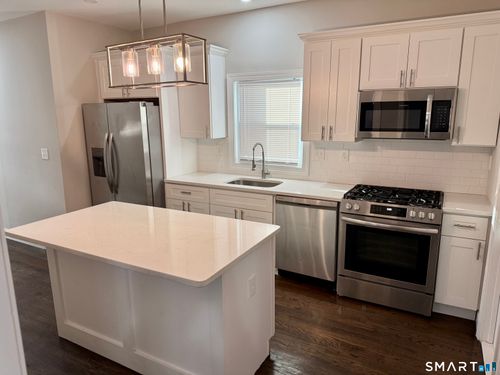 414 Wood Ave, Bridgeport, CT, 06605-1444 | Card Image