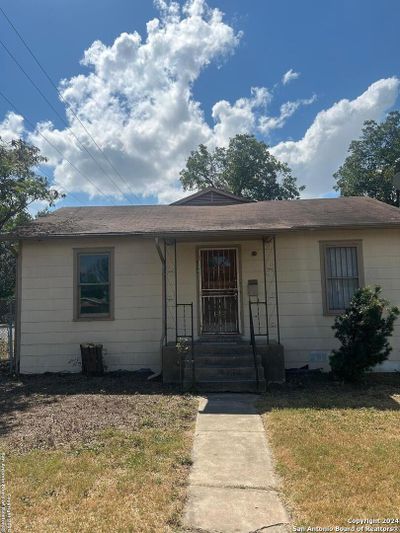 398 Fairview Ave, House other with 3 bedrooms, 2 bathrooms and null parking in San Antonio TX | Image 3