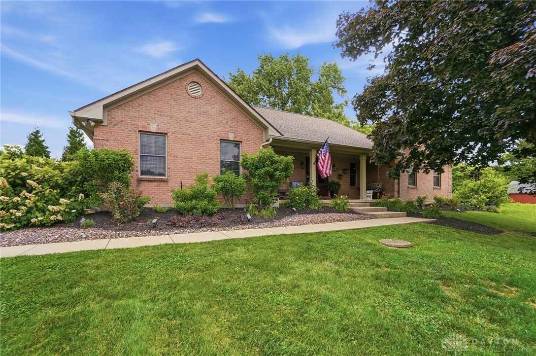 Residential in Clearcreek Twp 5