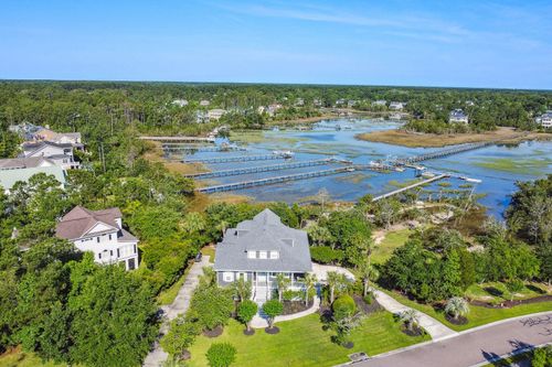 314 Commonwealth Rd, Mount Pleasant, SC, 29466-8327 | Card Image