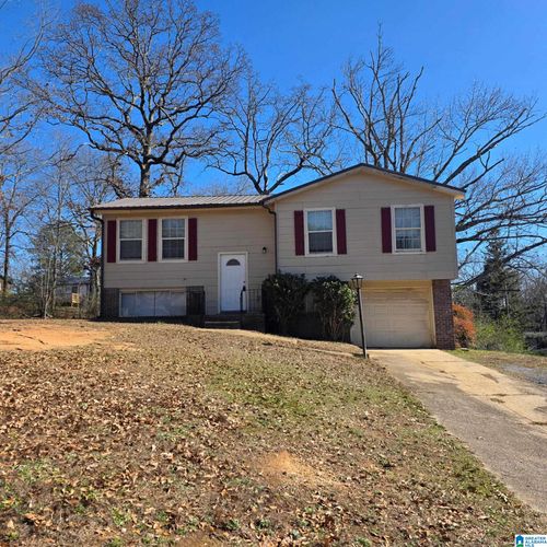 1401 4th Way Nw, Center Point, AL, 35215-6113 | Card Image