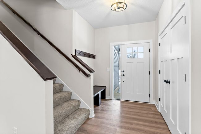 Large Entryway | Image 26