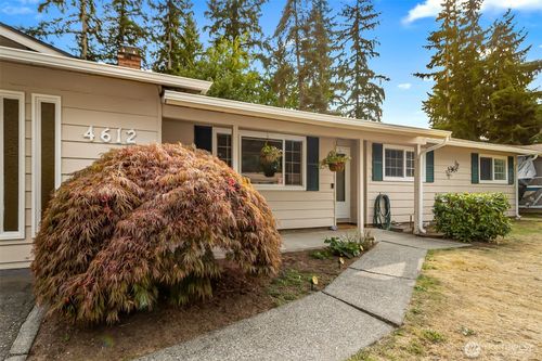 4612 122nd Pl Ne, Marysville, WA, 98271-8545 | Card Image