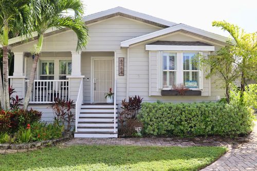 6164 N Ironwood Ln, Atlantis, FL, 33462-2165 | Card Image