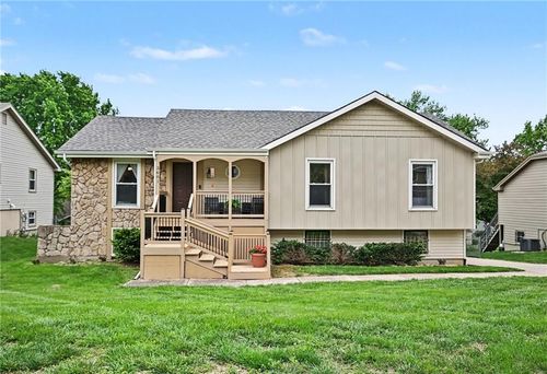 3601 Ne 77th St, Gladstone, MO, 64119-4361 | Card Image