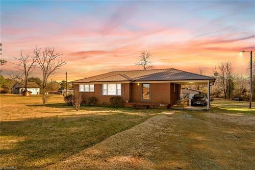 735 Grace Church Rd, Salisbury, NC, 28147-9692 | Card Image