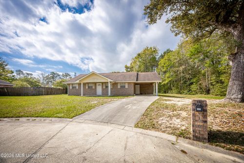 16005 Hardwood Pl, Biloxi, MS, 39532-5161 | Card Image