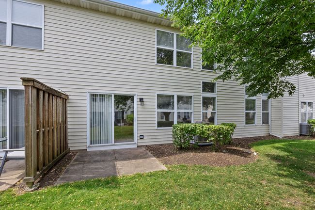 905 Huntington Dr, Townhouse with 2 bedrooms, 3 bathrooms and 2 parking in Elk Grove Village IL | Image 30