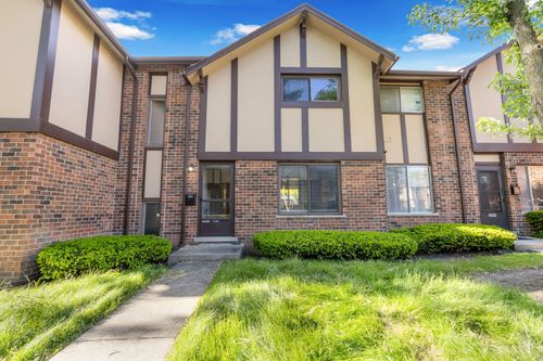 18W266 Knollwood Ln, Villa Park, IL, 60181-3635 | Card Image