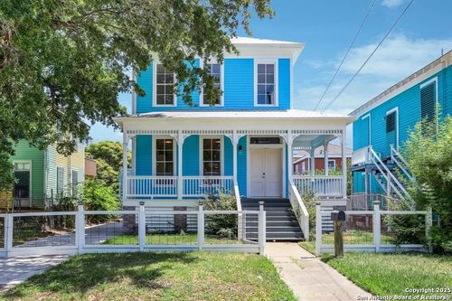 3723 Avenue K, Galveston, TX, 77550-4055 | Card Image