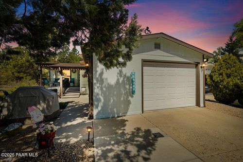 832 Glade Dr, Prescott, AZ, 86301-5600 | Card Image