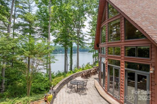 5162 Beech Bluff Dr, Morganton, NC, 28655-6033 | Card Image
