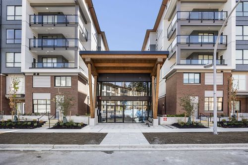 301-3528 146a St, Surrey, BC, V4P1B2 | Card Image