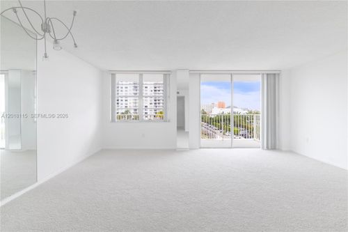 504e-2851 Ne 183rd St, Aventura, FL, 33160-2138 | Card Image