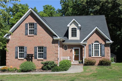 364 Morning Side Drive, Winston-Salem, NC, 27107 | Card Image