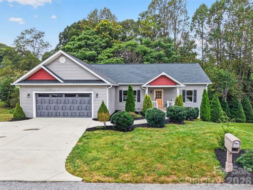 308 Beck Creek Cir, Flat Rock, NC, 28731-7809 | Card Image