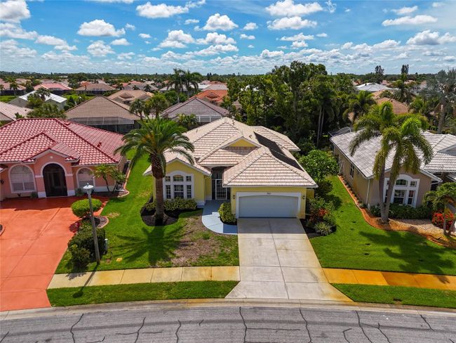 700 Silk Oak Drive, House other with 3 bedrooms, 2 bathrooms and null parking in Venice FL | Image 75