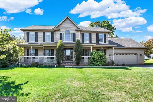 2 Holiday Dr, SHREWSBURY, PA, 17361-1121 | Card Image