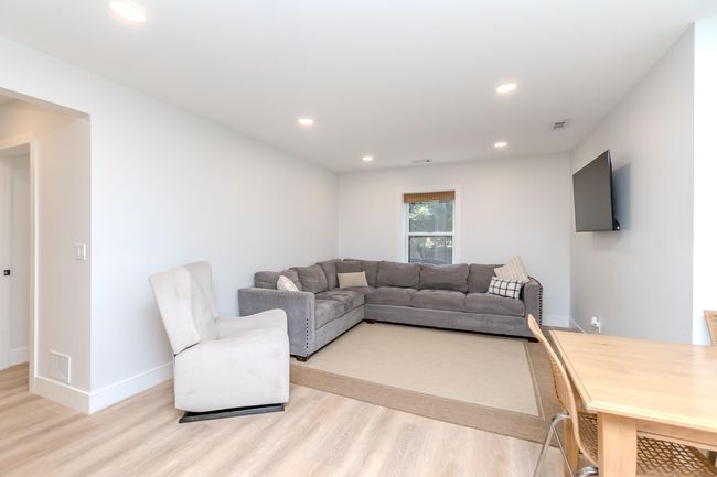 UNIT-1 - 1319 W Textile Rd, Home with 2 bedrooms, 1 bathrooms and null parking in Ann Arbor MI | Image 26