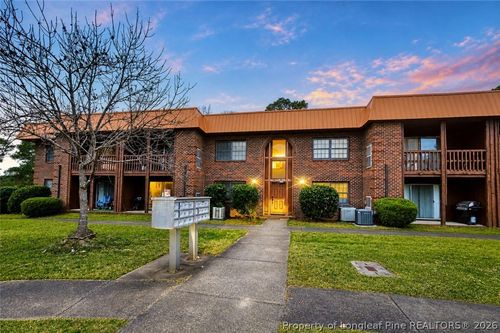 629 Gables Ct, Fayetteville, NC, 28301-7651 | Card Image