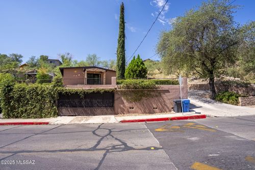 493 W Walnut St, Nogales, AZ, 85621-2039 | Card Image