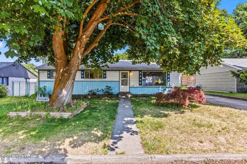 321 N 29th Ave, Yakima, WA, 98902-2329 | Card Image