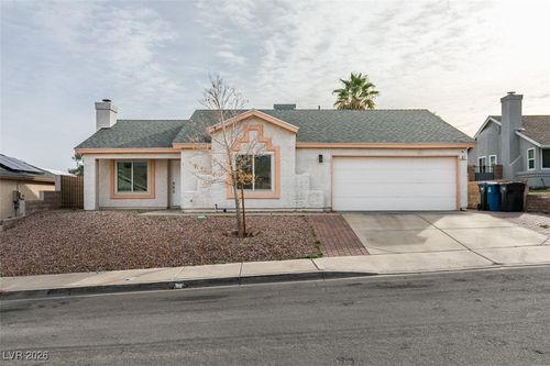 821 Crabapple Dr, Henderson, NV, 89002-9113 | Card Image