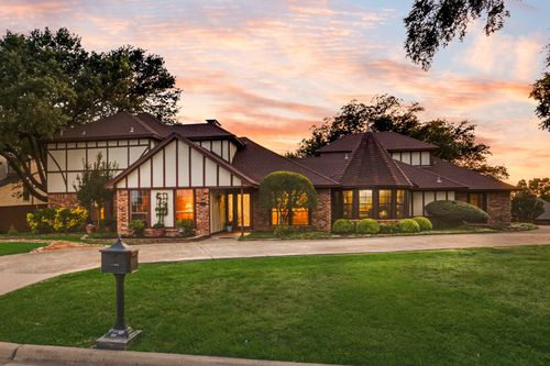 706 S Alamo Rd, Rockwall, TX, 75087-4119 | Card Image