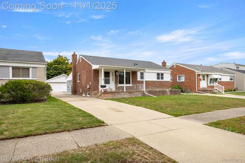 15755 Cameron St, Southgate, MI, 48195-3246 | Card Image