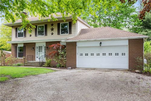 8510 Murray Ridge Rd, Elyria, OH, 44035-4751 | Card Image