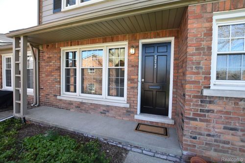 573 Old Woodward Ave, Birmingham, MI, 48009-3868 | Card Image