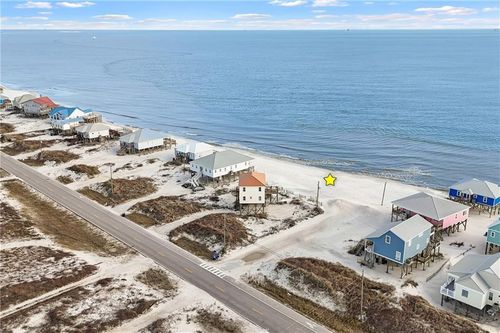 104 Seneca Ct, Dauphin Island, AL, 36528-4015 | Card Image