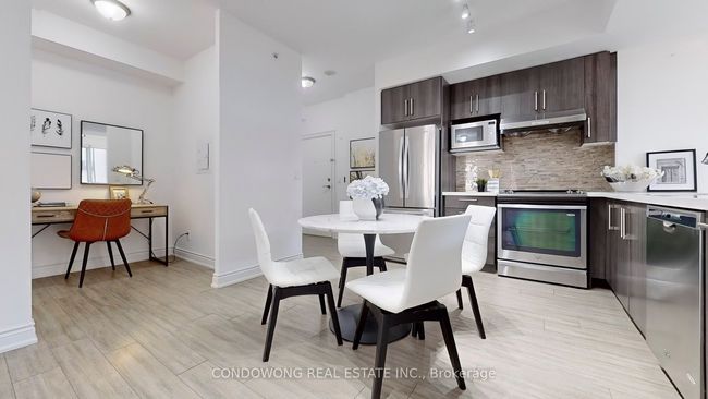 802 - 38 Cedarland Dr, Condo with 3 bedrooms, 2 bathrooms and 1 parking in Markham ON | Image 11