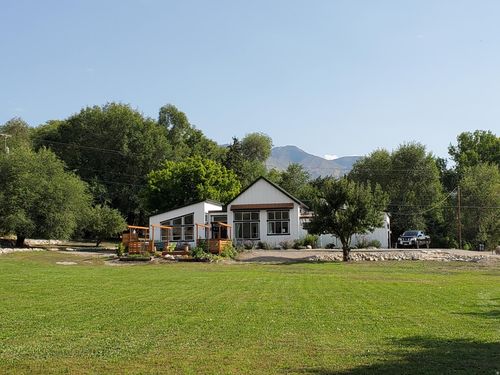 711 E 400 N, Springville, UT, 84663-1610 | Card Image