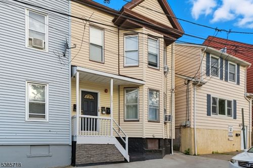 113 Turner St, Paterson, NJ, 07501-3398 | Card Image